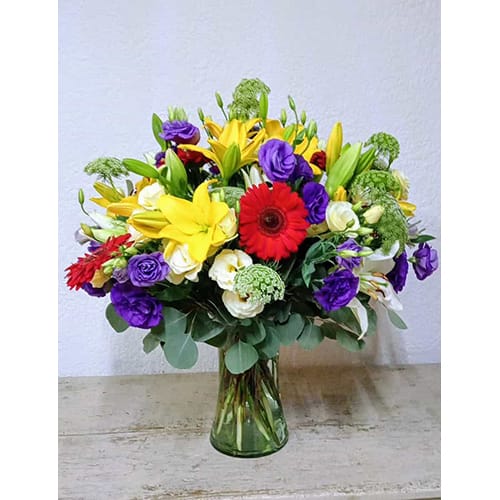 Lilis, lucianthus, Gerbera y encaje